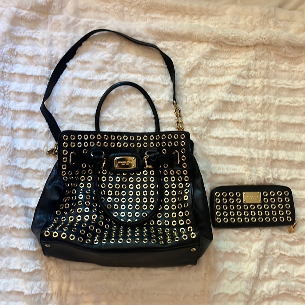 Michael Kors black and gold grommet bag and wallet